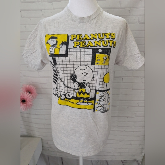 Peanuts Tops - Peanuts Gray with Yellow & Black Print